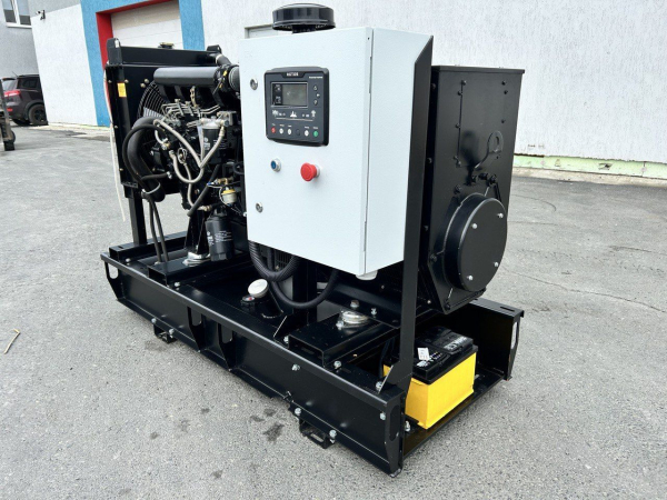 Дизельный генератор Исток АД30С-Т400-РМПУ12-8  4-х тактный фото