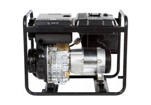 Дизельный генератор Hyundai DHY 5000L  для дома фото