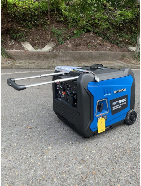 Бензиновый инверторный генератор Hyundai HHY 9050Si 4-х тактный фото