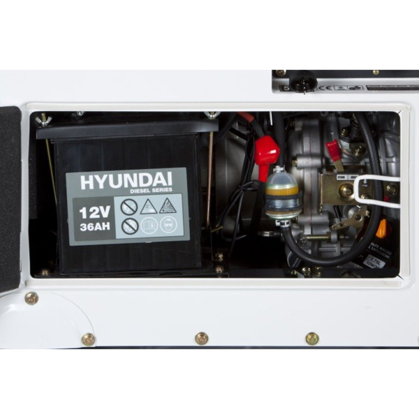 Дизельный генератор Hyundai DHY 8500 SE-T  4-х тактный фото