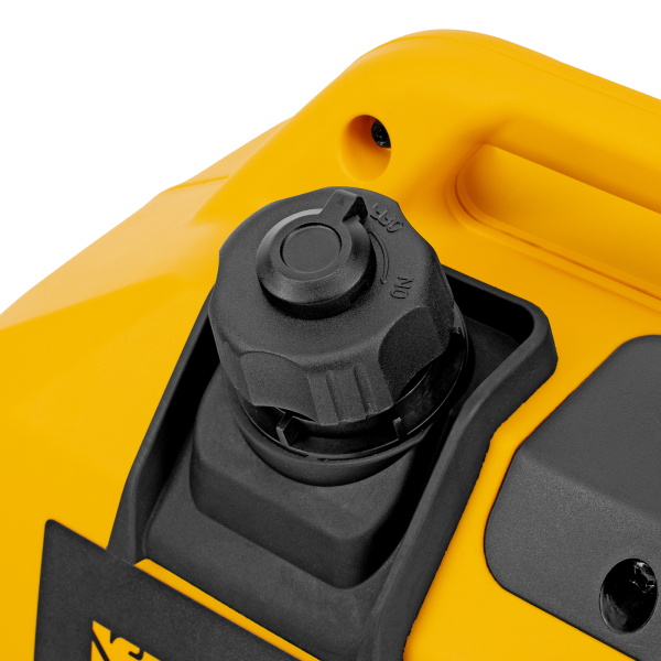 Бензиновый инверторный генератор DENZEL GS-1100iS на колесах фото