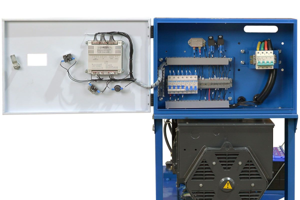 Дизельный генератор ТСС ЭД-30-Т400 с АВР в погодозащитном кожухе на прицепе 025306 4-х тактный фото