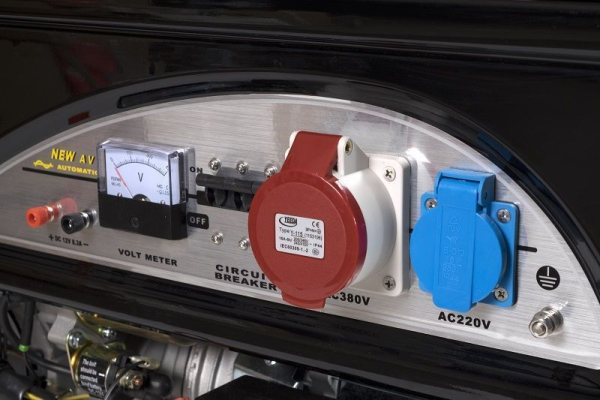 Бензиновый генератор Lifan 6 GF2-3 (LF7000-3) переносной фото